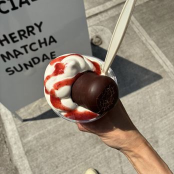 Slik - Ice Cream & Frozen Yogurt Near Me - New York, New York Slik - Ice Cream & Frozen Yogurt Near Me - New York, New York