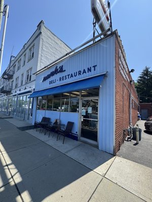 Frank's Deli & Restaurant by null