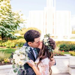 Robert designed and made the most stunning flower crown and boquet I've ever seen!