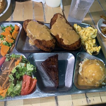 Big Pink - Fried Meatloaf F Sautéed Vegetables Garden Salad Baked Mac and Cheese Mashed potatoes , Fries (Platter deal) - Pizza Near Me - Miami Beach, Florida