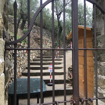 Castello di Monte Ursino - Landmarks & Historical Buildings Near Me - Voze, SV