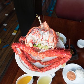 Aquí Está Coco - Whole King Crab - Seafood Near Me - Santiago, RM