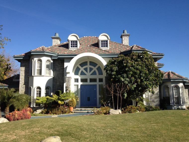 Slide of Rooster Roofing