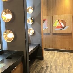 MOXIES SQUARE ONE RESTAURANT - Updated March 2026 - 298 Photos & 157 ...