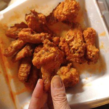 Silver Lake Pizza - Frozen wings.. lol manager admitted they're frozen.. gross.. AGAIN NOT worth it.. go somewhere else.. - Pizza Near Me - Providence, Rhode Island Silver Lake Pizza - Frozen wings.. lol manager admitted they're frozen.. gross.. AGAIN NOT worth it.. go somewhere else.. - Pizza Near Me - Providence, Rhode Island