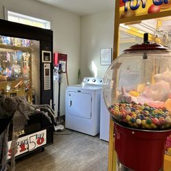 Grumpy Bear Campground & RV Park - Vending machines