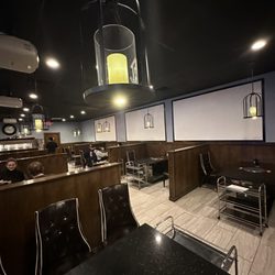 China Garden - Inside