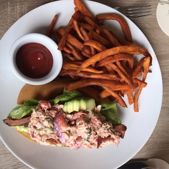 Ama Ama Restaurant - Full meal - New American Near Me - Kapolei, Hawaii