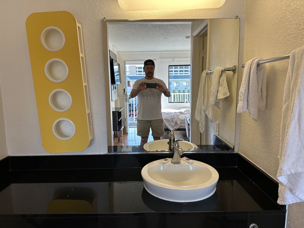 Motel 6