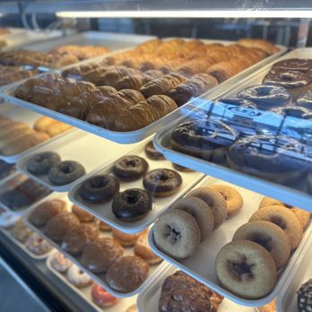 Donut Crown - Yummy Donuts - Donuts Near Me - Marble Falls, Texas