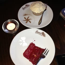 Brownie Box - White Chocolate cupcake and Red Velvet brownie