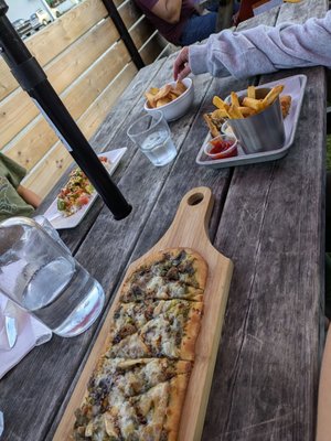 Batch 44 Brewery and Kitchen by null