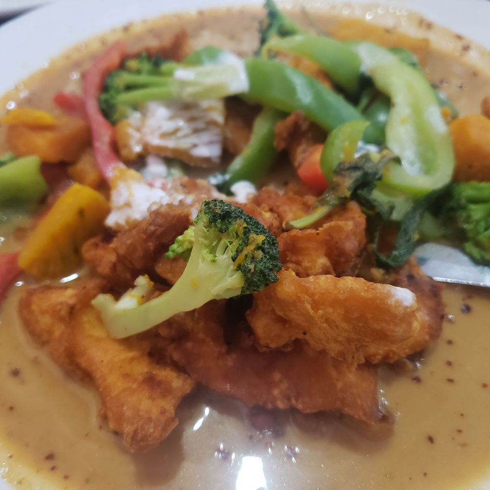 9 Nine Thai Restaurant - Thai Near Me - Klamath Falls, Oregon