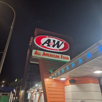A&W Restaurant - Fast Food Near Me - Niagara Falls, New York