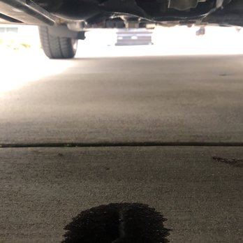 Jiffy Lube - Oil leaking. - Oil Change Stations Near Me - Kirkland, Washington