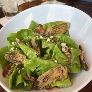 Freshwater Tavern - Butter Lettuce starter salad, excellent! - New American Near Me - Gladstone, Michigan Freshwater Tavern - Butter Lettuce starter salad, excellent! - New American Near Me - Gladstone, Michigan