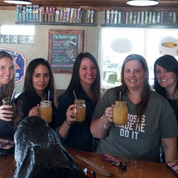 Florida Cracker Kitchen - The first to arrive of our group of 10 we went right for the Mimosas... Fantastic! - Southern Near Me - Brooksville, Florida