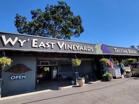 Wy'East Vineyards by null