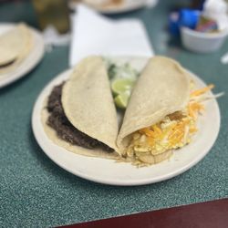 El Buen Gusto Mexican Cafe - Great barbacoa, huge portions for a taco