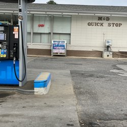M & D Quick Stop