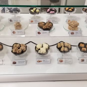 See's Candies - Chocolatiers & Shops Near Me - Santa Rosa, California