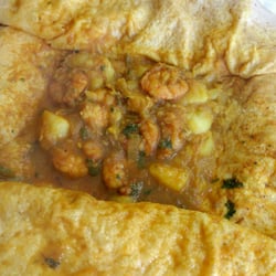 Trinidad Roti Shop Carribean Cusine - Curried Shrimp Dhalpuri Roti