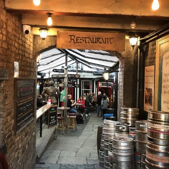 The Brazen Head - Pubs Near Me - Dublin, D The Brazen Head - Pubs Near Me - Dublin, D