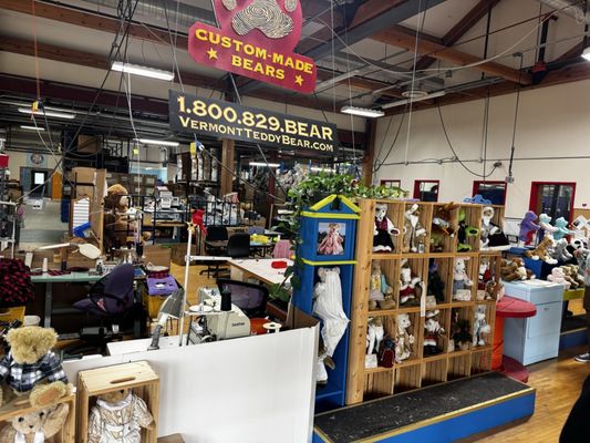 Vermont Teddy Bear Factory by null