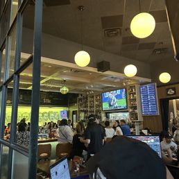 THE COMMON TABLE - Updated September 2025 - 1009 Photos & 813 Reviews ...