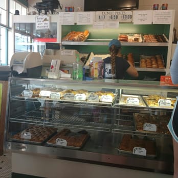 Back Door Donuts - Donuts!!!!!! - Bakeries Near Me - Oak Bluffs, Massachusetts