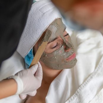 Epiderma - At Epiderma, the microdermabrasion treatment consists of removing dead skin cells with a stream of microcrystals for a deep e... - Medical Spas Near Me - Saint-Léonard, Quebec Epiderma - At Epiderma, the microdermabrasion treatment consists of removing dead skin cells with a stream of microcrystals for a deep e... - Medical Spas Near Me - Saint-Léonard, Quebec