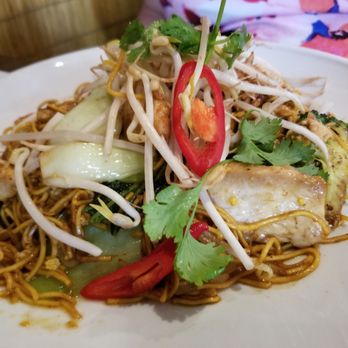 Thai Orchid - Singapore Noodles - Thai Near Me - Dublin, D Thai Orchid - Singapore Noodles - Thai Near Me - Dublin, D