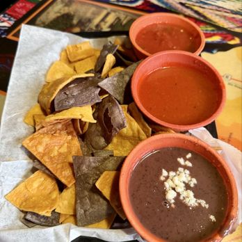 Mi Guatemala Restaurant - Chips and dips - Latin American Near Me - Providence, Rhode Island
