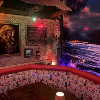 Coral Club - Booth seating - Cocktail Bars Near Me - Vancouver, Washington Coral Club - Booth seating - Cocktail Bars Near Me - Vancouver, Washington