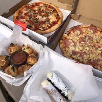 Dino's Pizza Kitchen - Pepperoni and mushroom, Ham and pineapple 10" Fresh Pizza Dough 6 Piece Garlic Knots and Cannolis - Pizza Near Me - Livermore, California