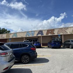 Oakland Park Flea Market Mall