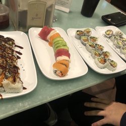 KAZUE Ramen & Sushi Bar - Shrimp tempura (good), rainbow roll (meh), Alaskan roll (good), California roll (bad)