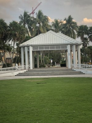 Esplanade Park by null