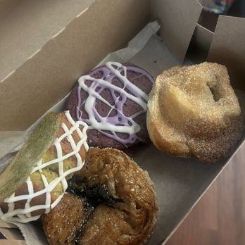 Sweet Rabbit Bakery - Matcha Pound Cake, Buckwheat Blacksesame, Morning Card-io, Ube Whoopie Pie - Bakeries Near Me - Chicago, Illinois
