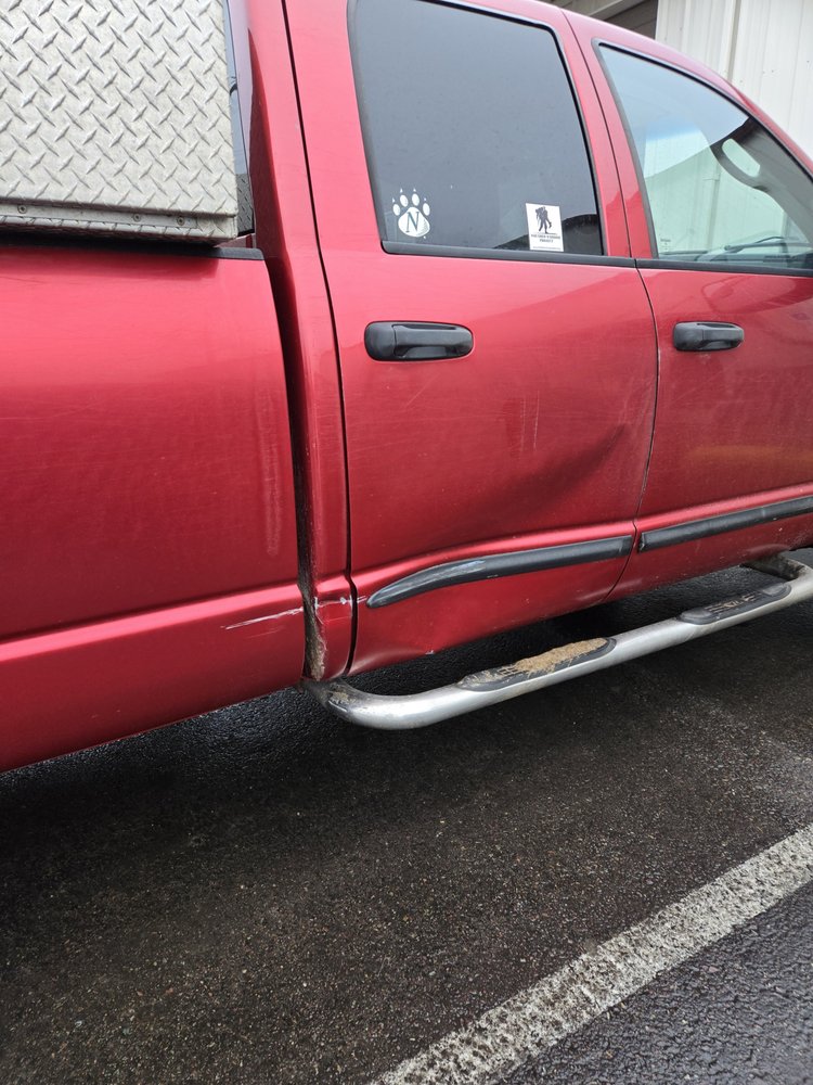 LES SCHWAB TIRE CENTER Updated September 2024 54 Reviews 2800 W