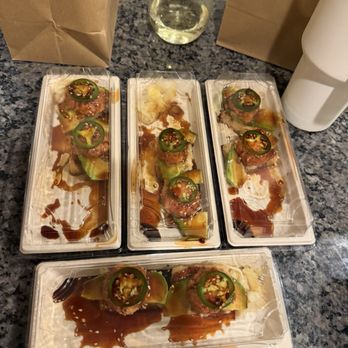 Silverlake Ramen - Crispy Rice w Spicy Tuna takeout - Ramen Near Me - Kirkland, Washington
