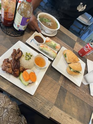 Le's Baguette Banh Mi Cafe by null