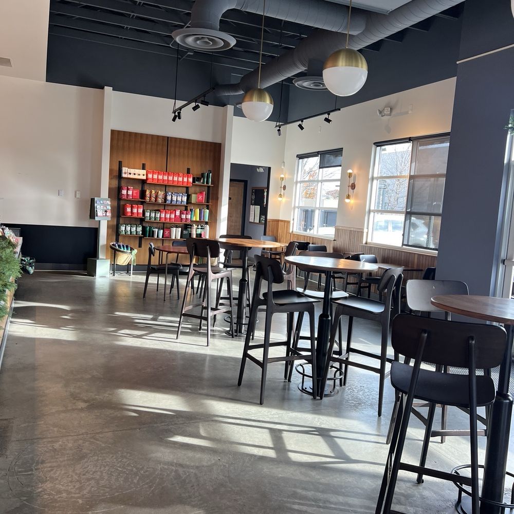 Starbucks - Lobby - Coffee & Tea Near Me - Boise, Idaho Starbucks - Lobby - Coffee & Tea Near Me - Boise, Idaho