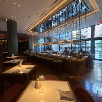 Serenade - Bar and seating area - Breakfast & Brunch Near Me - Austin, Texas