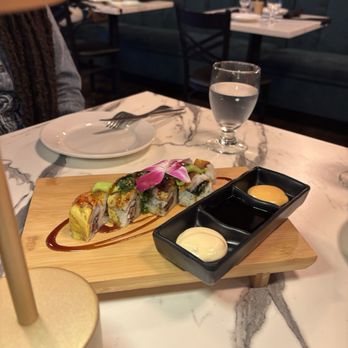 Taino Restaurant - Asian Fusion Near Me - Worcester, Massachusetts