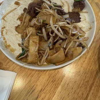 Hidden Dumpling House - Beef Chow Fun - Chinese Near Me - Elk Grove, California