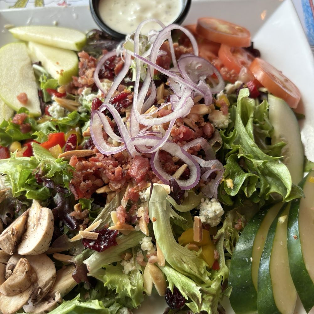 Park Lane Tavern - Park Lane Salad $16 - Fish & Chips Near Me - Hampton, Virginia