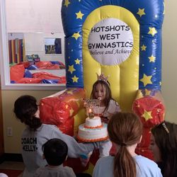 Hotshots West Gymnastics - Cake time