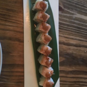 Pubbelly Sushi Brickell - "Yellowtail" roll which was topped with salmon instead of yellowtail - Sushi Bars Near Me - Miami, Florida