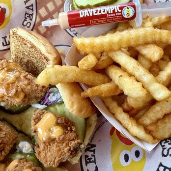 Dave's Hot Chicken - Close up - Chicken Shop Near Me - Apple Valley, Minnesota Dave's Hot Chicken - Close up - Chicken Shop Near Me - Apple Valley, Minnesota